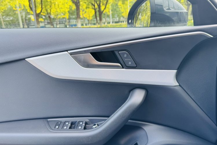 Used Audi A4 2020 Avant Avant-garde 40 TFSI Fashionable and Dynamic Model
