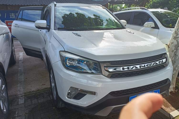 Used Changan CS75 2016 1.8T Automatic Elite Model China V Standard
