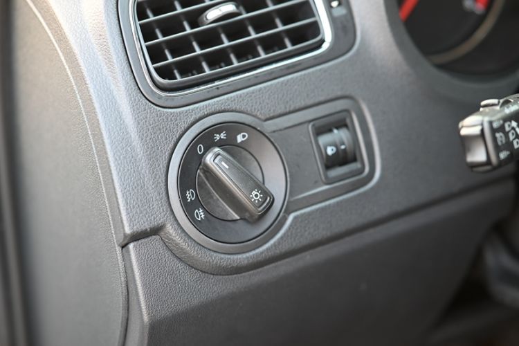 Used Volkswagen Polo 2018 1.5L Automatic Enjoyment Model
