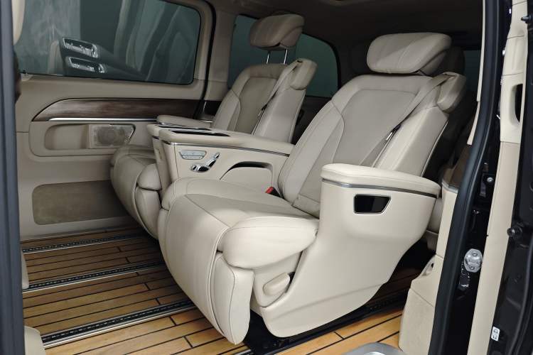 Used Mercedes-Benz V-Class 2021 V 260 Prestige Edition
