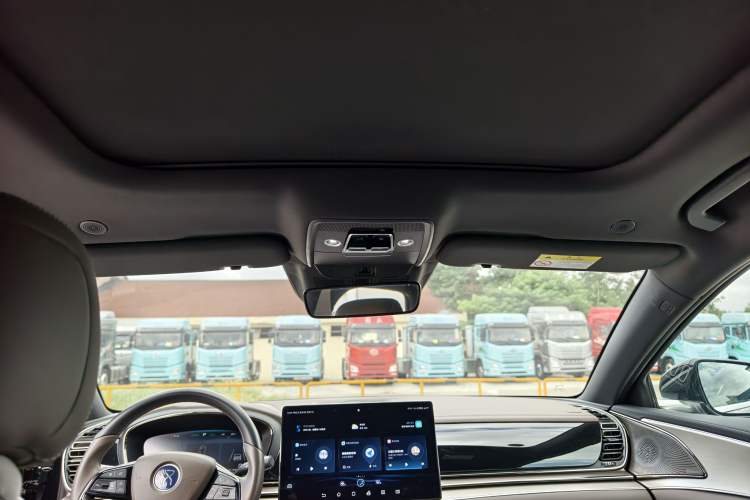 Used BYD Han 2023 EV Champion Edition 605KM Front-Drive Premium Model
