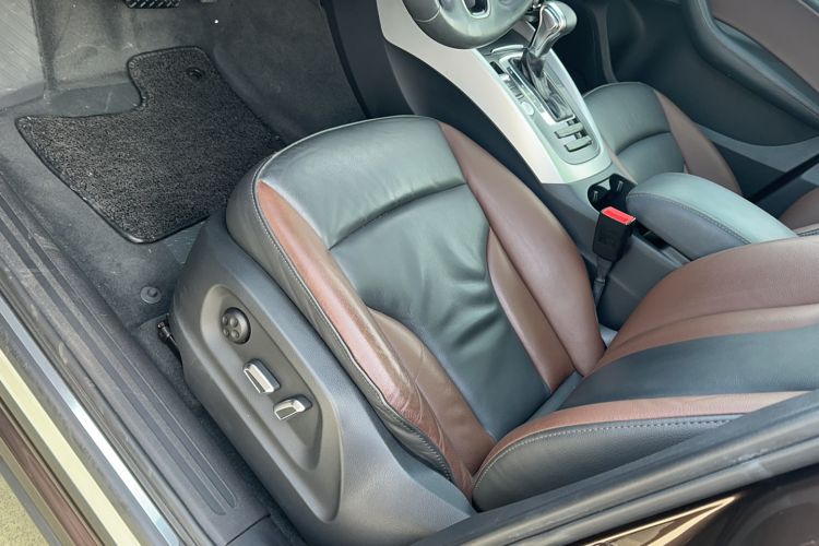 Used Audi Q5 2018 Collector's Edition 40 TFSI Technology Model
