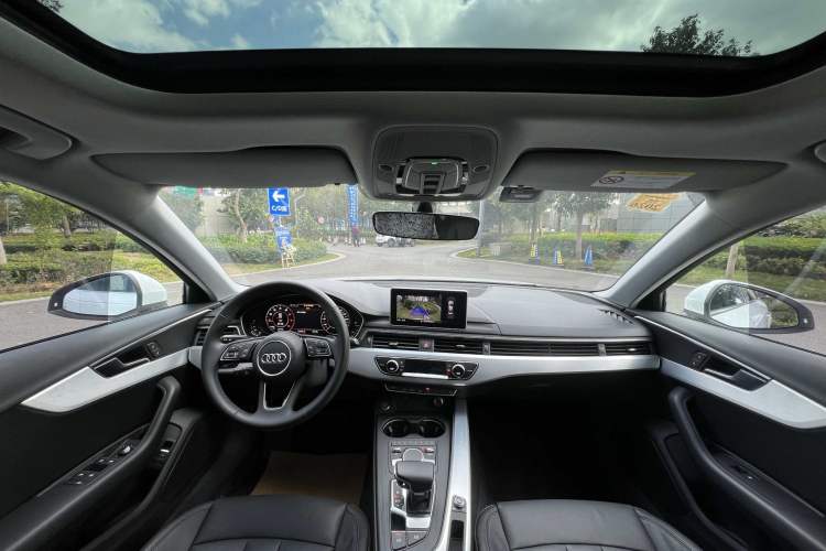 Used Audi A4L 2019 40 TFSI Fashion Edition China VI Emission Standard
