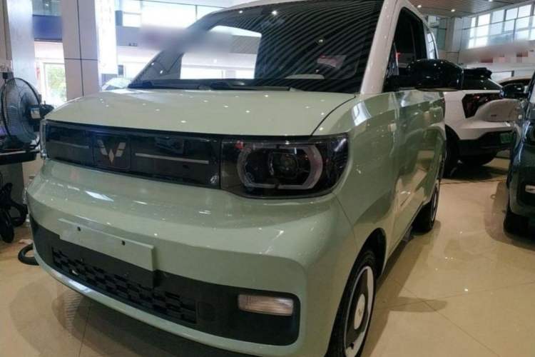 Used Wuling Hongguang MINIEV 2022 Macaron Premium Model – Lithium Iron Phosphate
