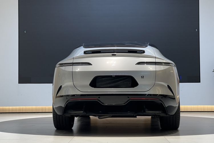 Used  12 2025 Ultra Extended-Range Edition