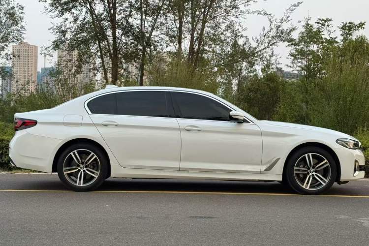 Used BMW 5 Series 2022 Updated 530Li Leading Edition Luxury Package
