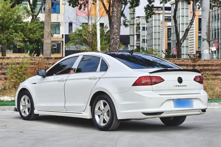 Used Volkswagen Lamando 2021 230TSI DSG Fashion Edition
