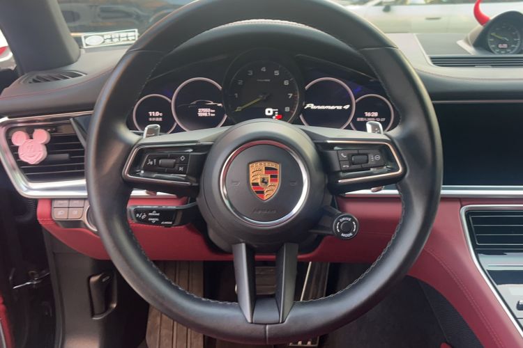 Used Porsche Panamera 2023-Year Restyled Panamera 4 E-Hybrid Platinum Edition 2.9T
