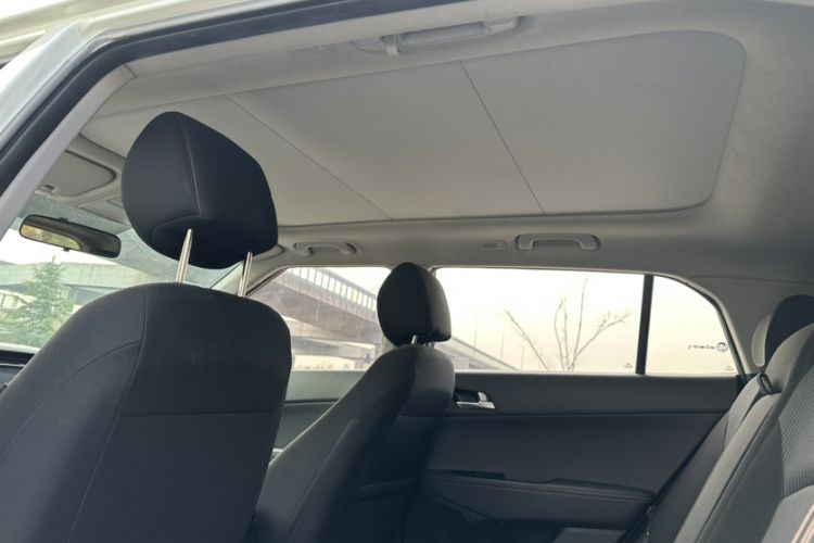 Used Hyundai ix25 2016 1.6T Dual-Clutch Two-Wheel Drive Smart GLS Model
