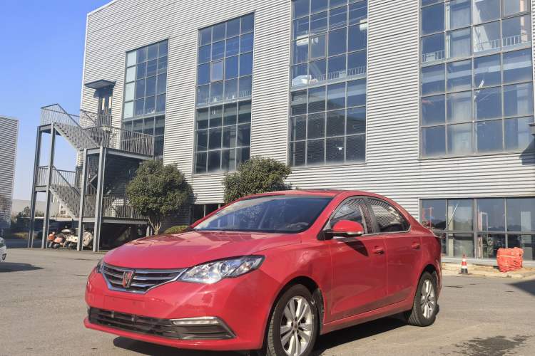 Used Roewe 360 2015 1.5L manual luxury edition
