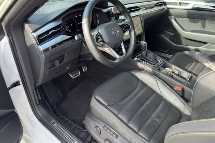 Used Volkswagen FAW-Volkswagen CC 2023 380TSI Striking Edition