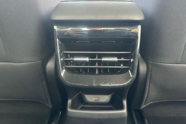 Used Roewe i5 2023 1.5L Manual Comfort Edition
