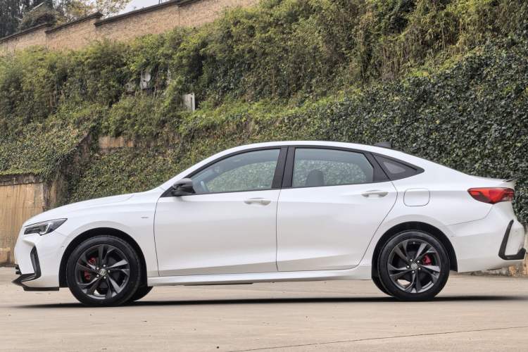 Used Buick Verano 2023 Pro GS Swift Edition
