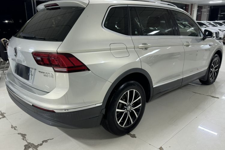 Used Volkswagen Tiguan L 2017 330TSI Automatic Two-Wheel Drive Luxury Edition
