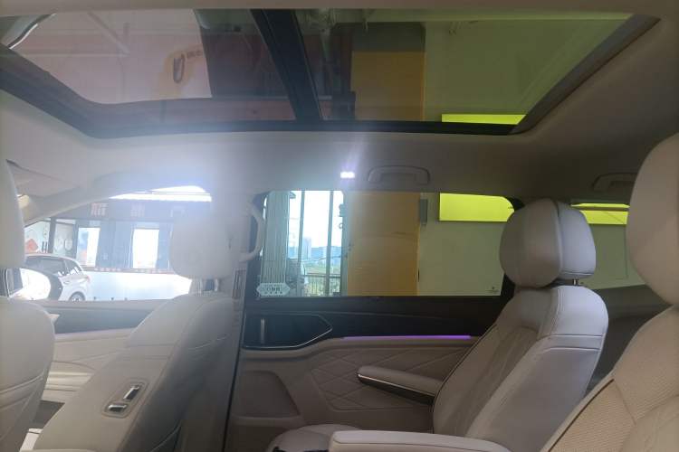 Used Volkswagen Viloran 2022 380TSI Prestige Edition
