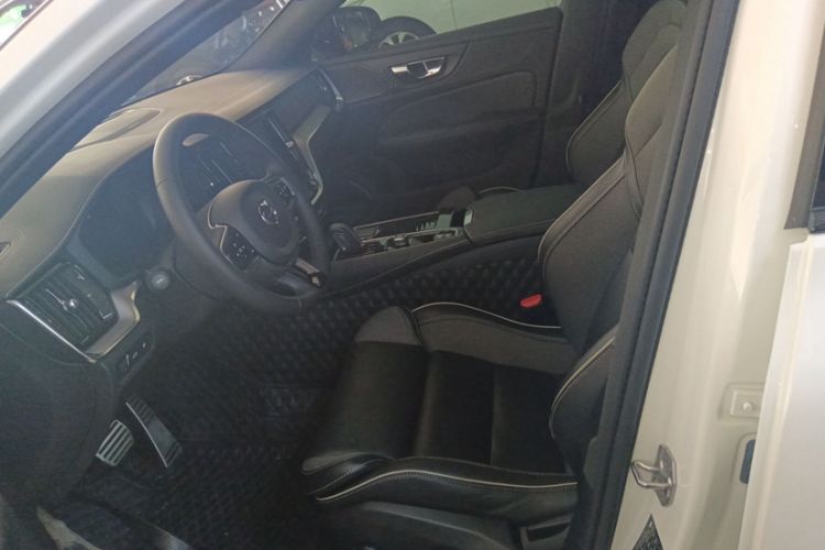 Used Volvo S60 New Energy 2022 T8 eDrive Hybrid All-Wheel Drive Smart & Sporty Edition
