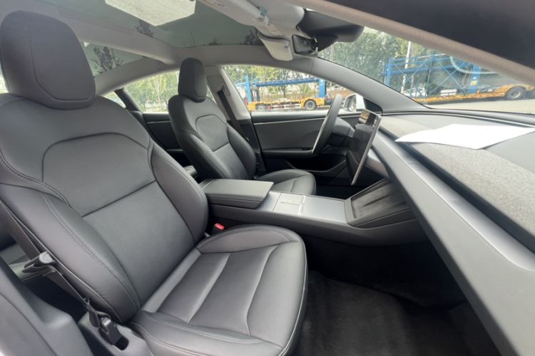 Used Tesla Model 3 2023 Rear-Wheel-Drive Version
