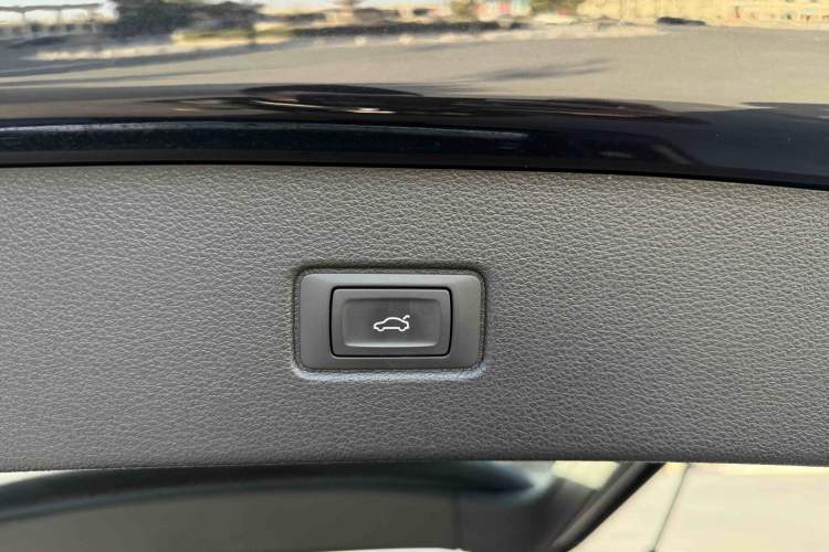 Used Audi Q7 2016 45 TFSI Technology Edition
