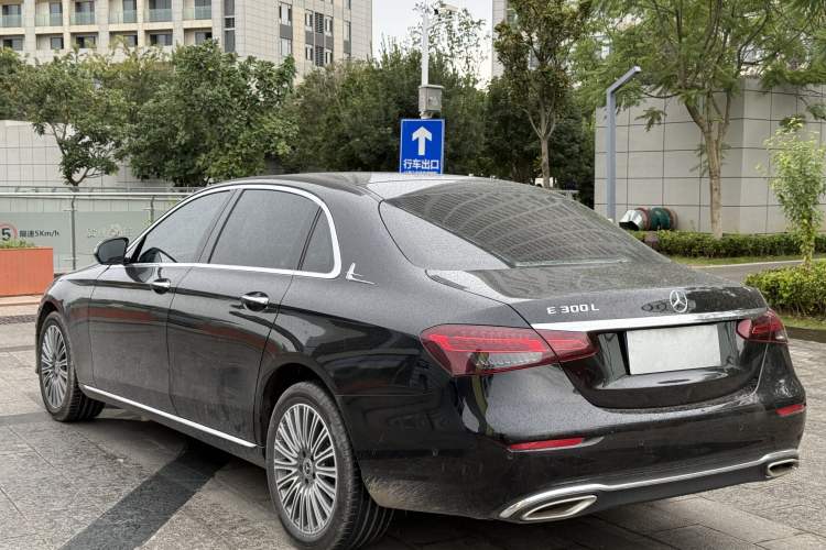 Used Mercedes-Benz E-Class 2023 Updated E 300 L Fashion Edition
