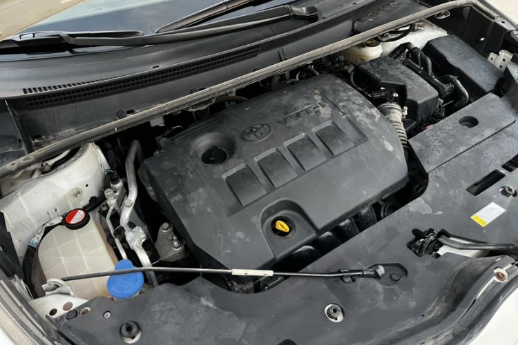 Used Toyota Verso 2015 180E CVT Crossover Edition
