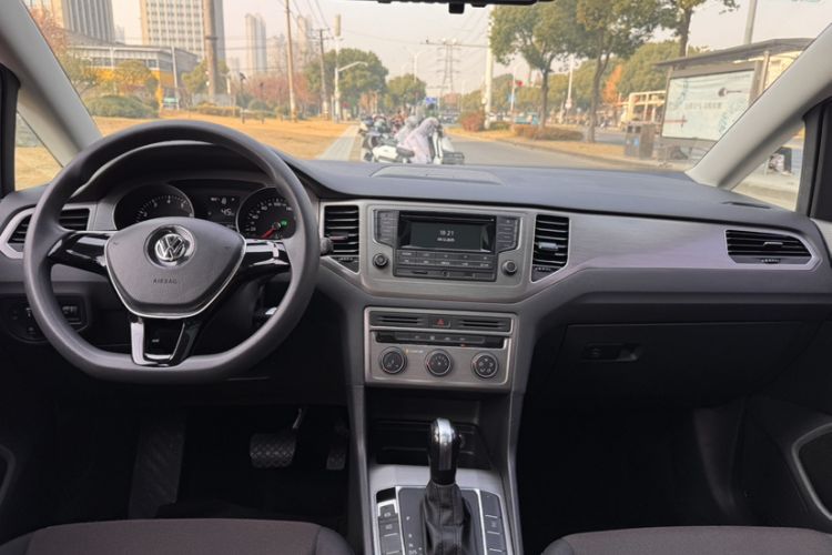 Used Volkswagen Golf Sportsvan 2016 1.6L Automatic Comfort Model
