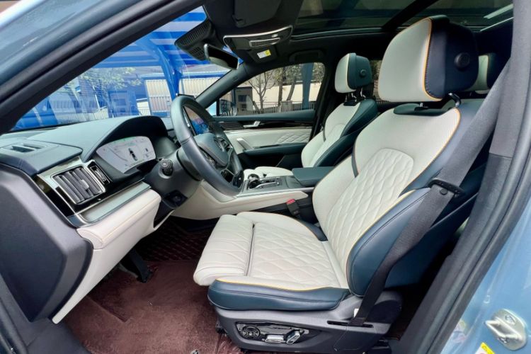 Used BYD Tang New Energy 2024 EV Champion Edition 635 km All-Wheel-Drive Flagship Model
