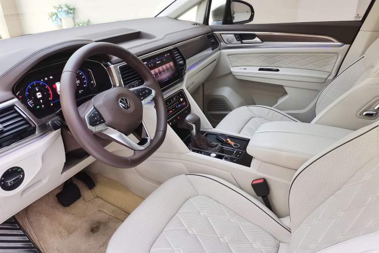 Used Volkswagen Viloran 2020 380TSI Prestige Edition