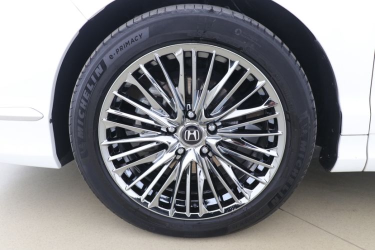 Used Honda Elysion 2016 2.4L Luxury Edition
