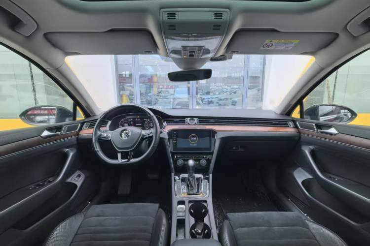 Used Volkswagen Magotan 2019 330TSI DSG Luxury Model China V Standard
