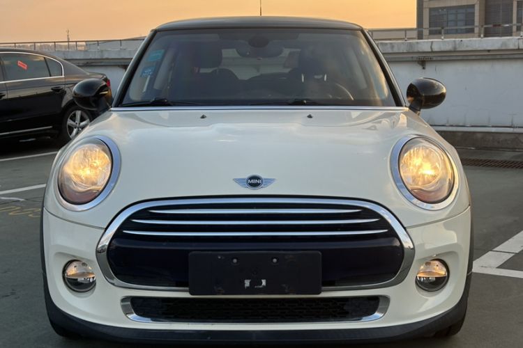 Used  MINI 2016 1.5T COOPER
