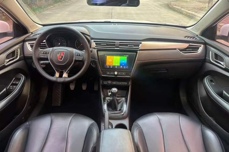 Used Roewe i5 2019 1.5L Manual 4G Connectable Langhao Edition