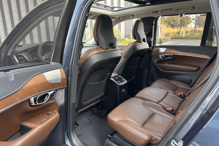 Used Volvo XC90 New Energy 2019 E-Drive Hybrid T8 Prestige 7-Seater China VI Standard
