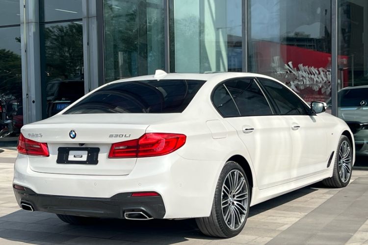 Used BMW 5 Series 2018 Restyled 530Li Luxury Edition M Sport Package
