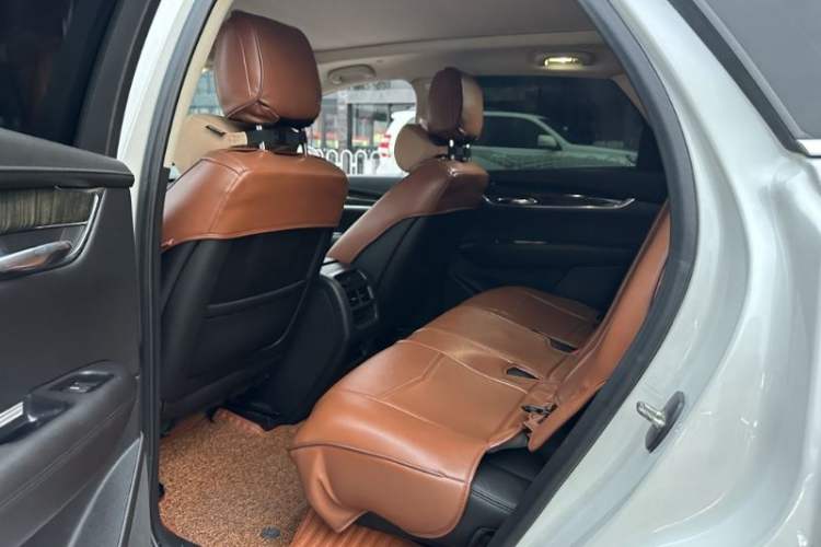 Used Cadillac XT5 2016 25T Luxury Model
