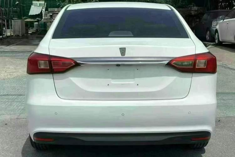 Used Roewe 360 2015 1.5L Automatic Luxury Edition
