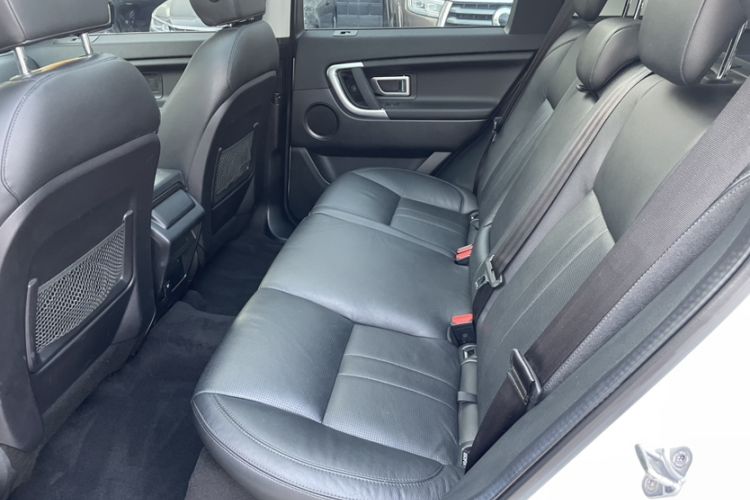 Used Land Rover Discovery Sport 2019 240 PS SE Version China VI Standard