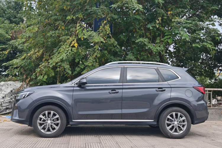 Used Roewe RX5 2023 PLUS 330TGI Automatic Trendsetting Smart Edition
