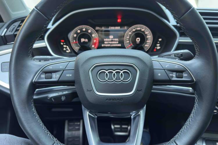 Used Audi Q3 2023 35 TFSI Fashion Dynamic Model (1.4T)