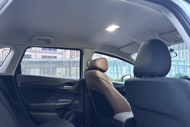 Used Honda Fit 2018 1.5L Manual Comfort Edition
