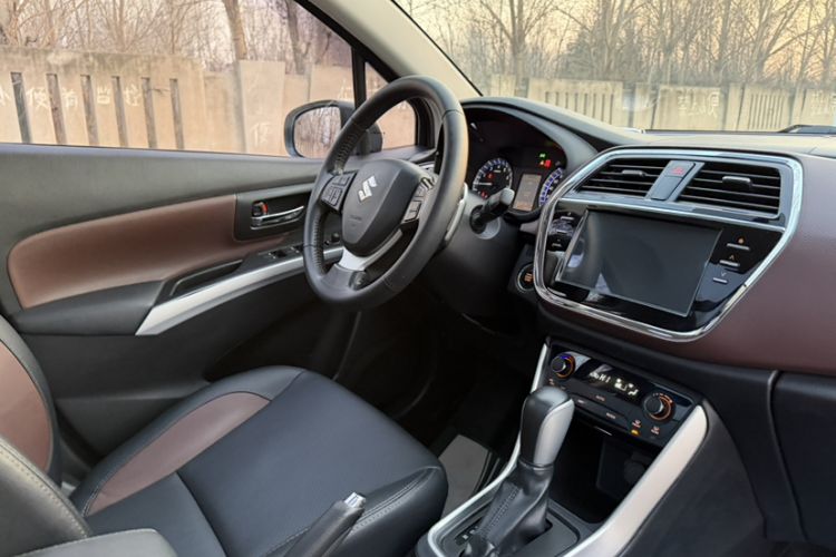 Used Suzuki Vitara S-Cross 2017 1.6L CVT Two-Wheel Drive Urban Advanced Model
