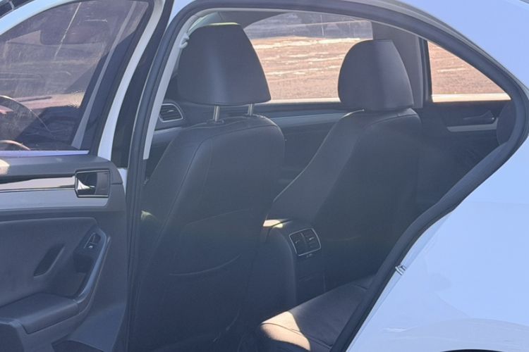 Used Volkswagen Sagitar 2016 230TSI 25th Anniversary Edition