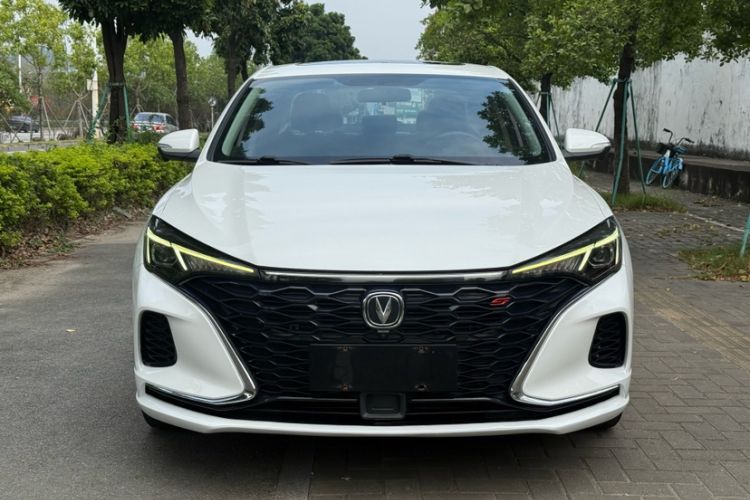 Used Changan Eado 2021 PLUS Blue Whale NE 1.4T GDI DCT Flagship Model
