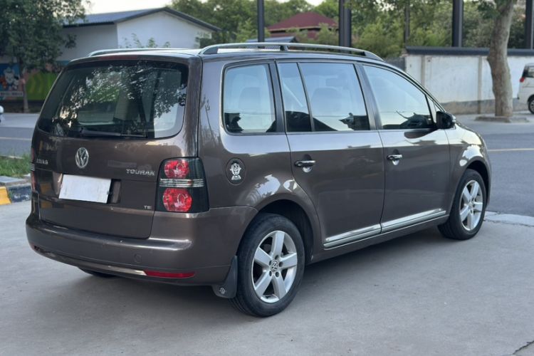 Used Volkswagen Touran 2013 1.4T Manual Comfort Edition 5-Seater
