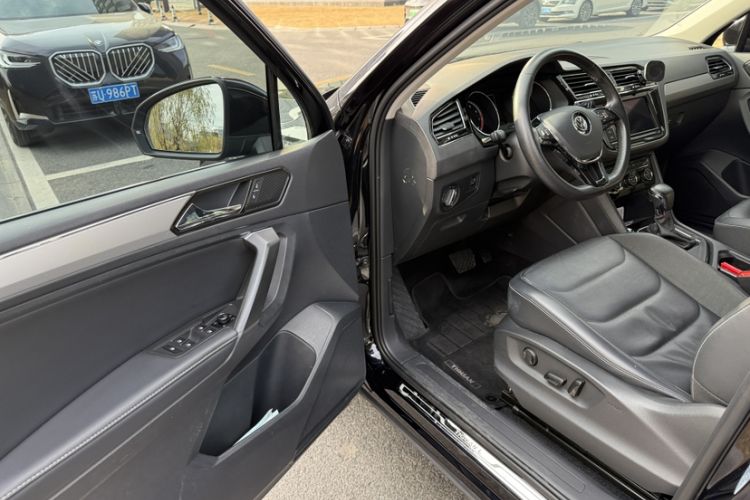 Used Volkswagen Tiguan L 2018 Revised Version 330TSI Automatic Two-Wheel Drive Comfort Edition
