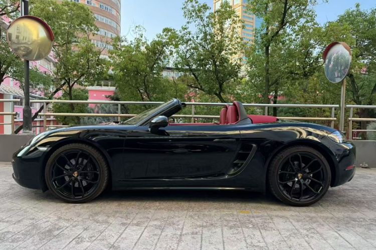 Used Porsche 718 2022 Boxster 2.0T
