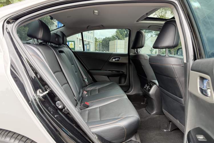 Used Honda Accord 2016 Hybrid 2.0L Sharp Edition
