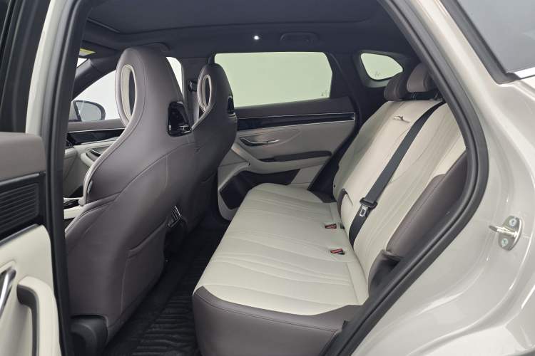 Used BYD Song PLUS New Energy 2025 EV Intelligent Driving Version 520km Premium Model
