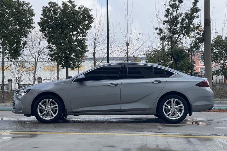 Used Buick Regal 2024 25T Deluxe Edition
