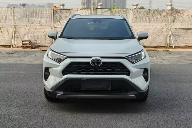 Used Toyota RAV4 2021 2.0L CVT Two-Wheel Drive Fashion Edition
