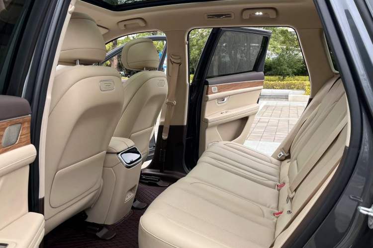 Used Hima AITO M7 2024 1.5T Intelligent Driving 4WD Max Edition 5 Seats
